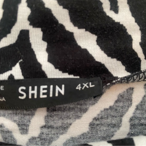 Shein Zebra turtleneck - Picture 6 of 7